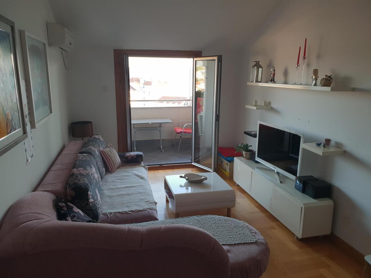 Vb Apartmani ティヴァト エクステリア 写真